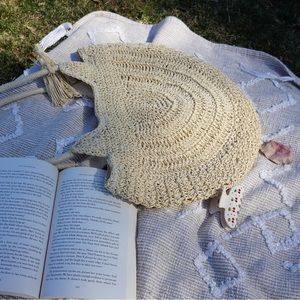 Princess Polly woven/ rattan handbag